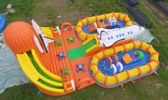 太空基地充氣城堡