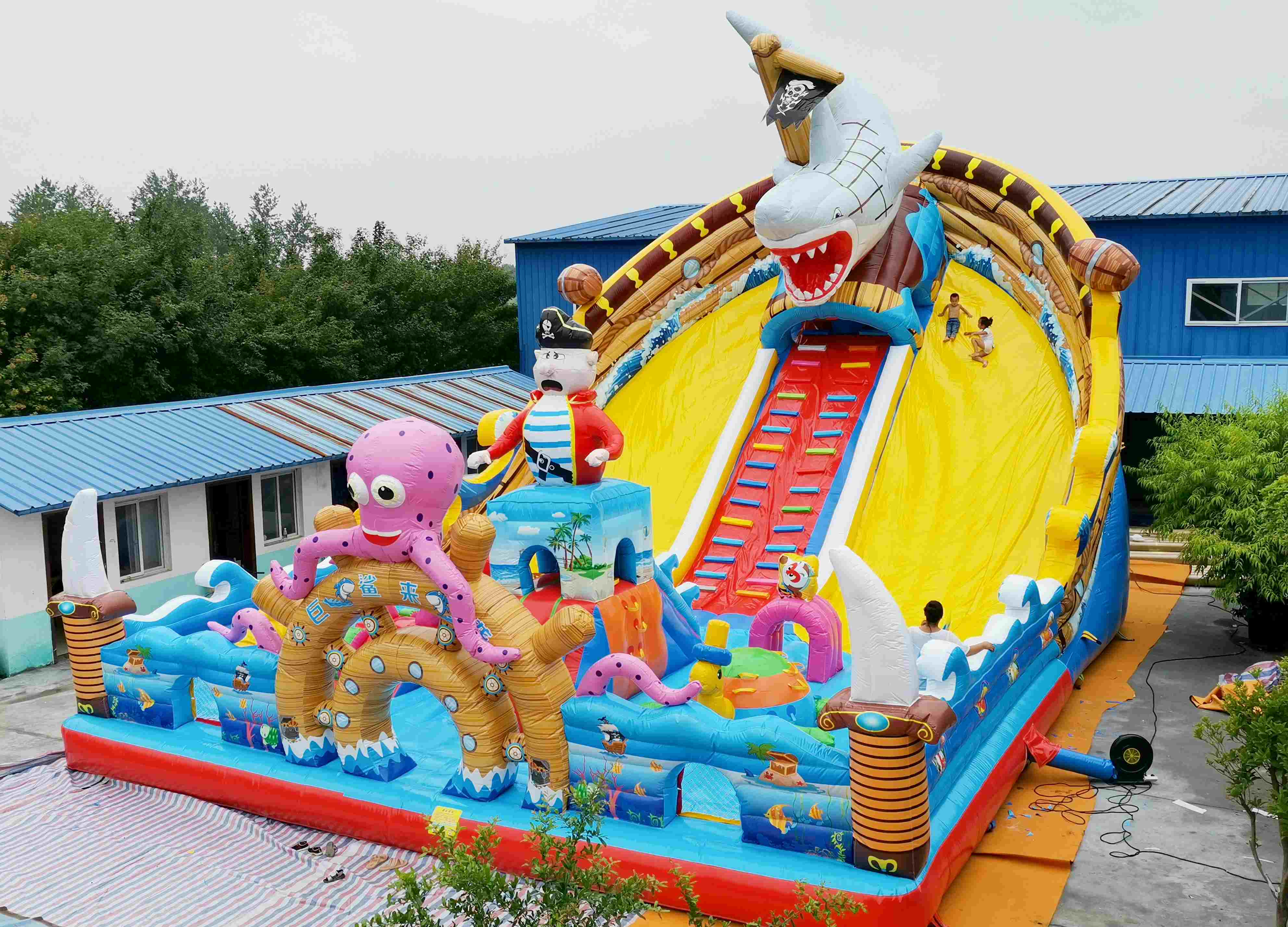 巨鯊來襲充氣城堡